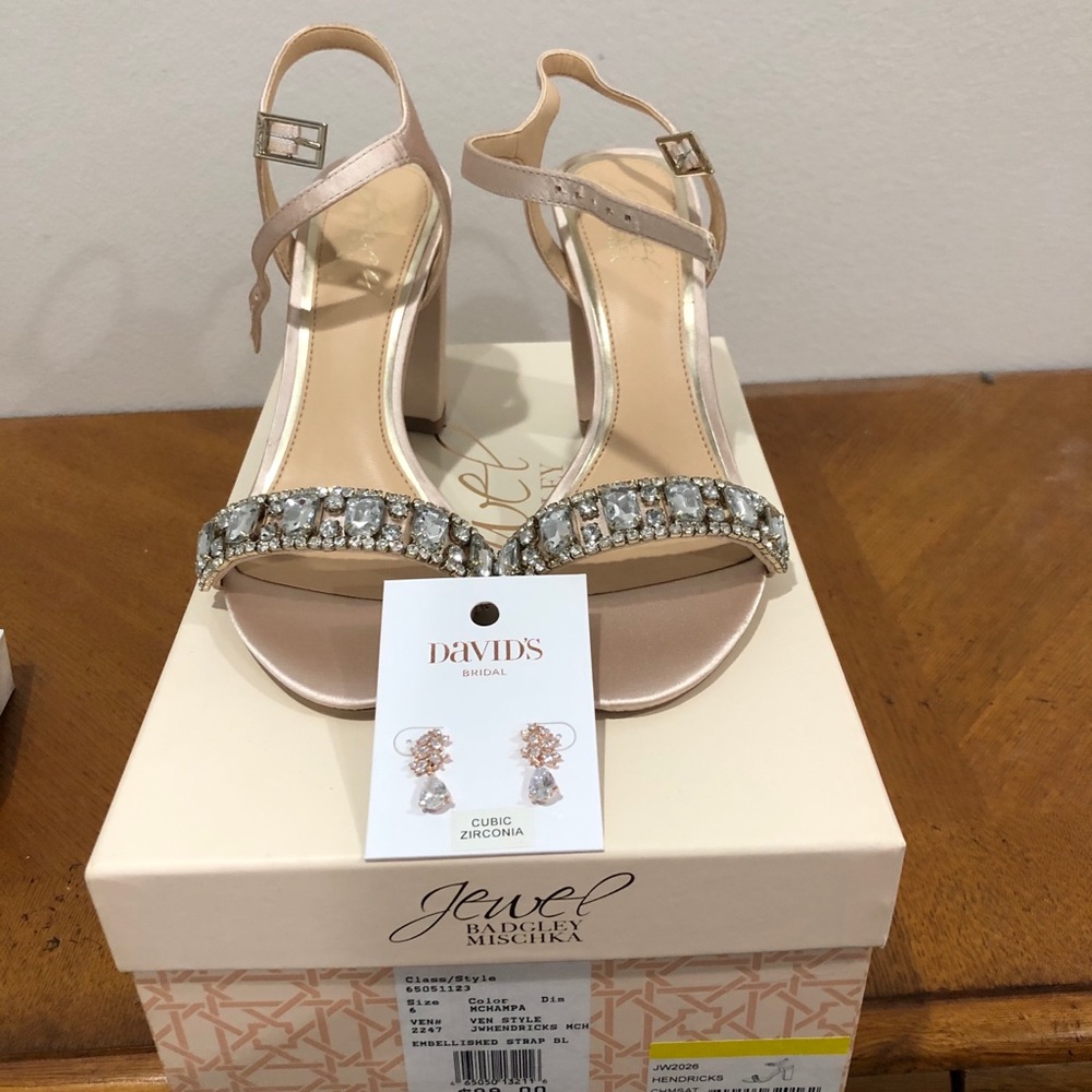 Formal heels Size 6